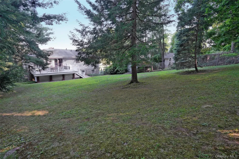 16 Four Winds Drive Poughkeepsie, NY 12603