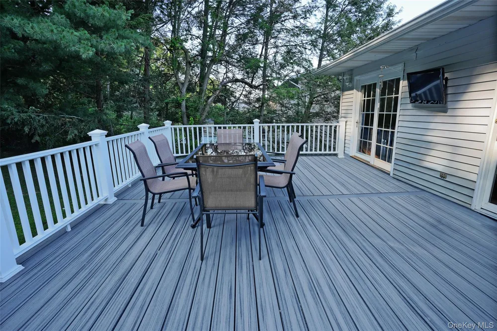 16 Four Winds Drive Poughkeepsie, NY 12603