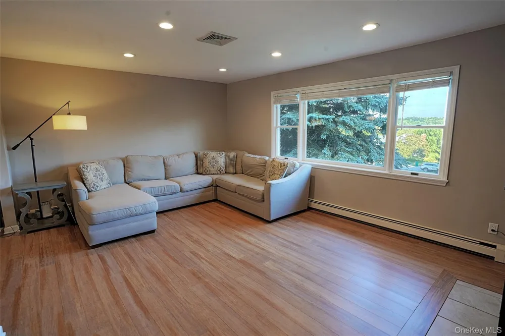 16 Four Winds Drive Poughkeepsie, NY 12603
