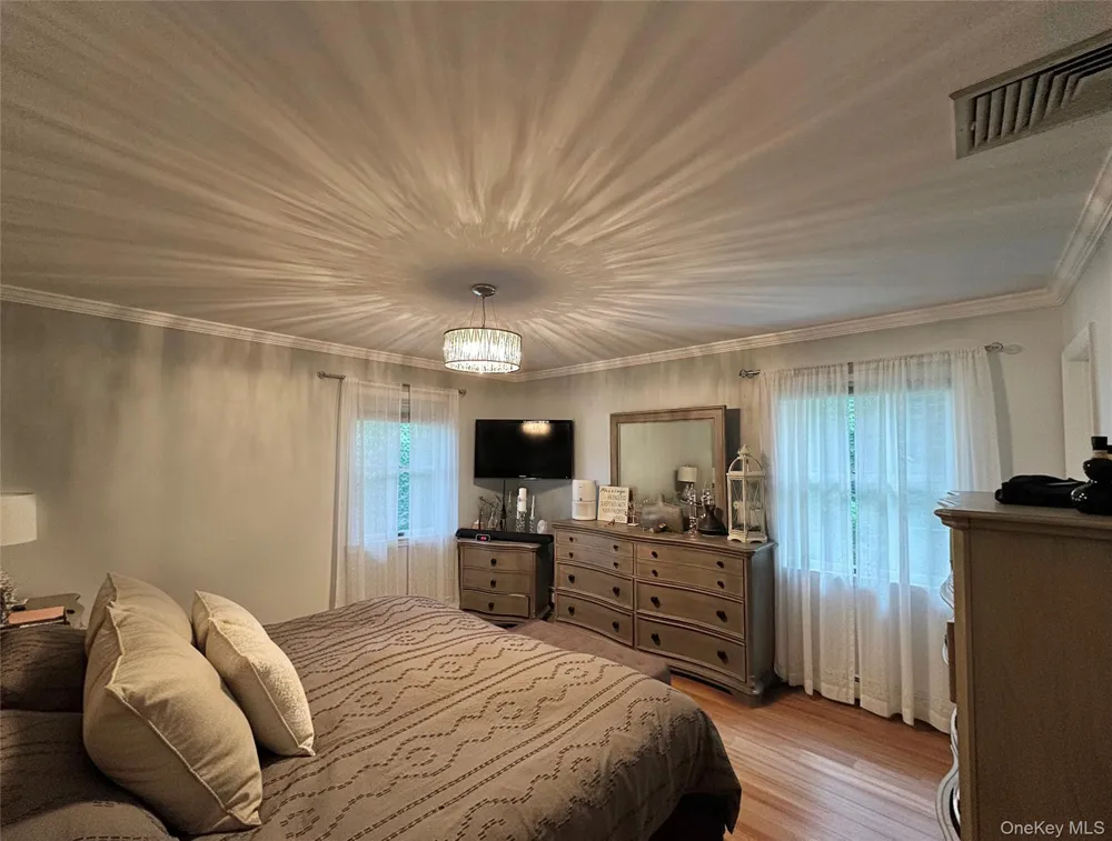 16 Four Winds Drive Poughkeepsie, NY 12603