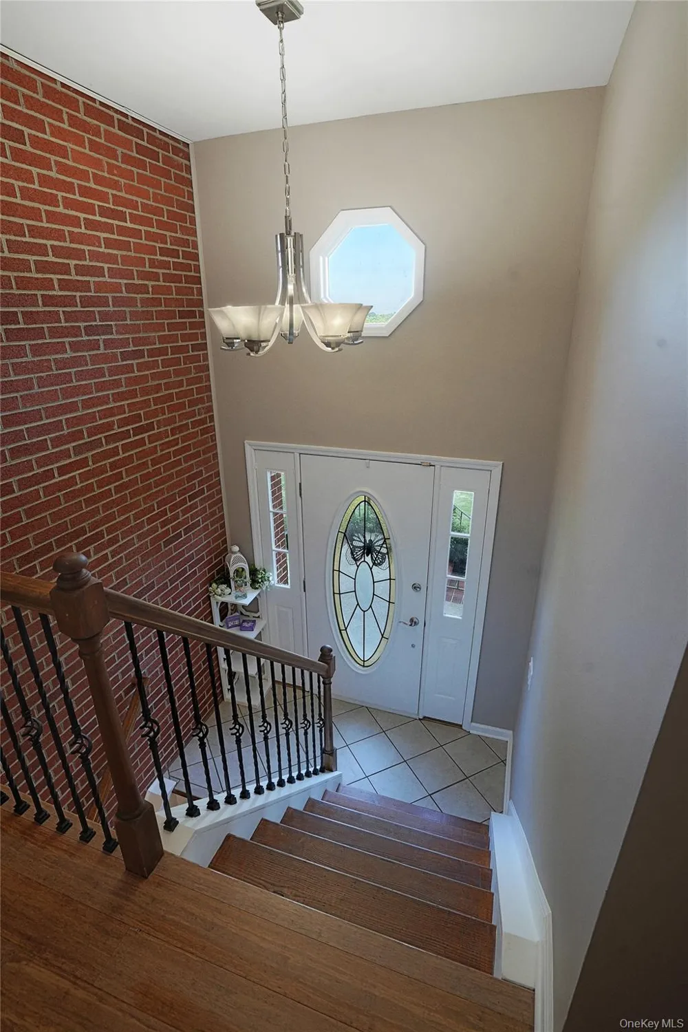 16 Four Winds Drive Poughkeepsie, NY 12603