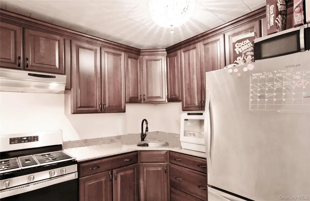 510 Midland Avenue #1A Yonkers, NY 10704