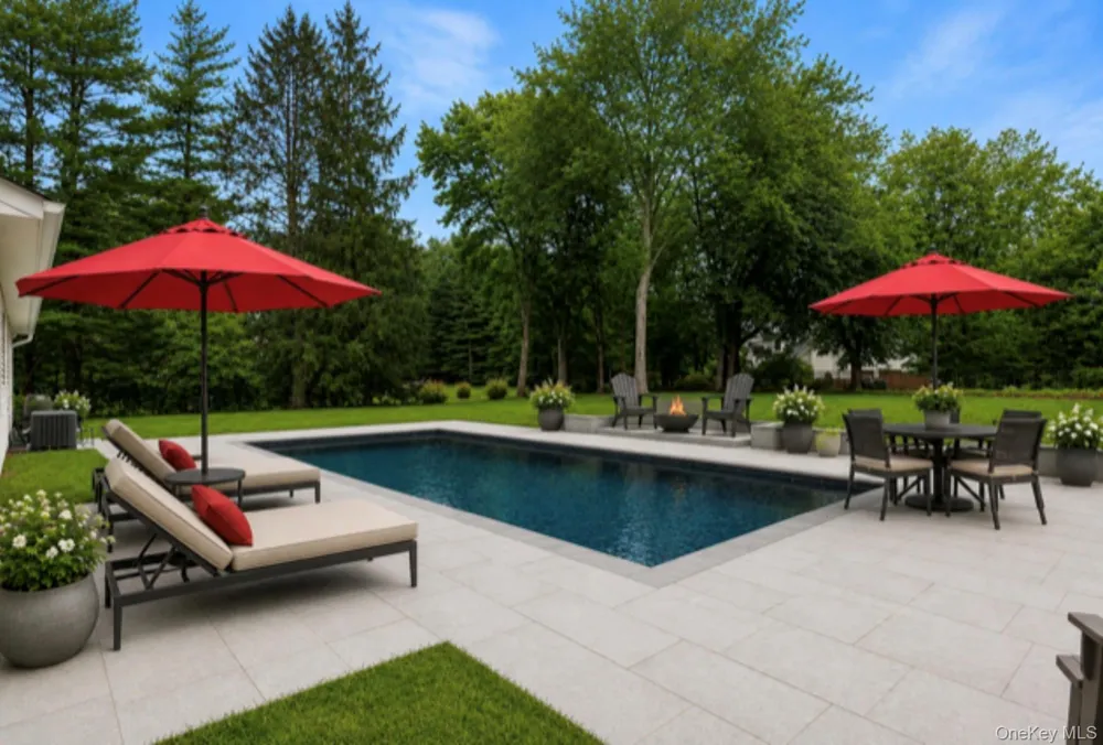 15 Green Hedges Lane Blauvelt, NY 10913