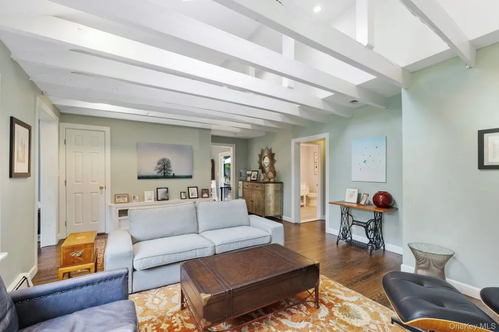 15 Green Hedges Lane Blauvelt, NY 10913