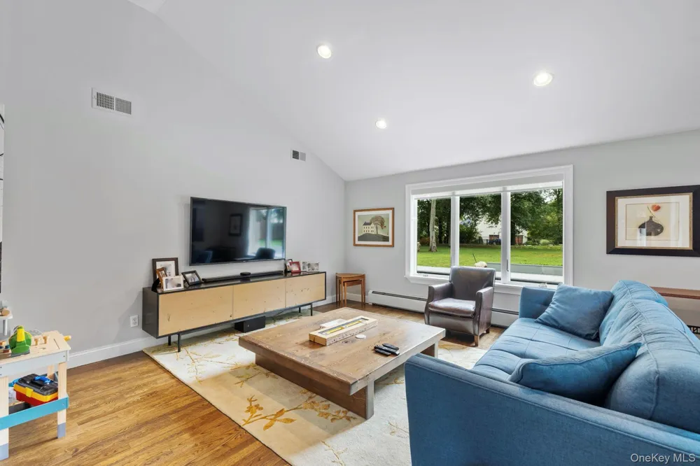 15 Green Hedges Lane Blauvelt, NY 10913
