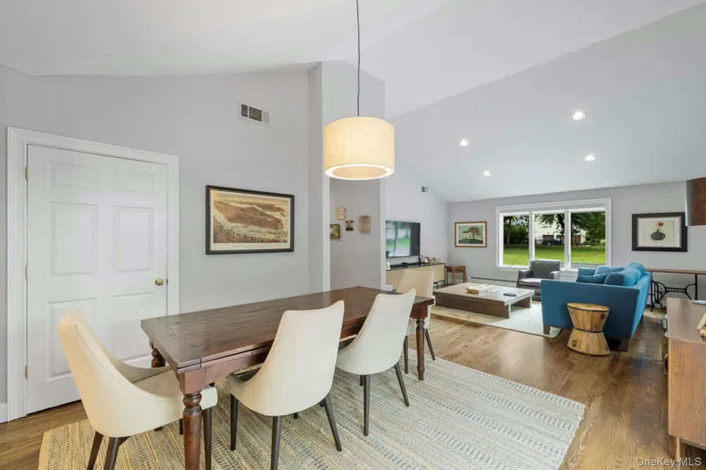 15 Green Hedges Lane Blauvelt, NY 10913