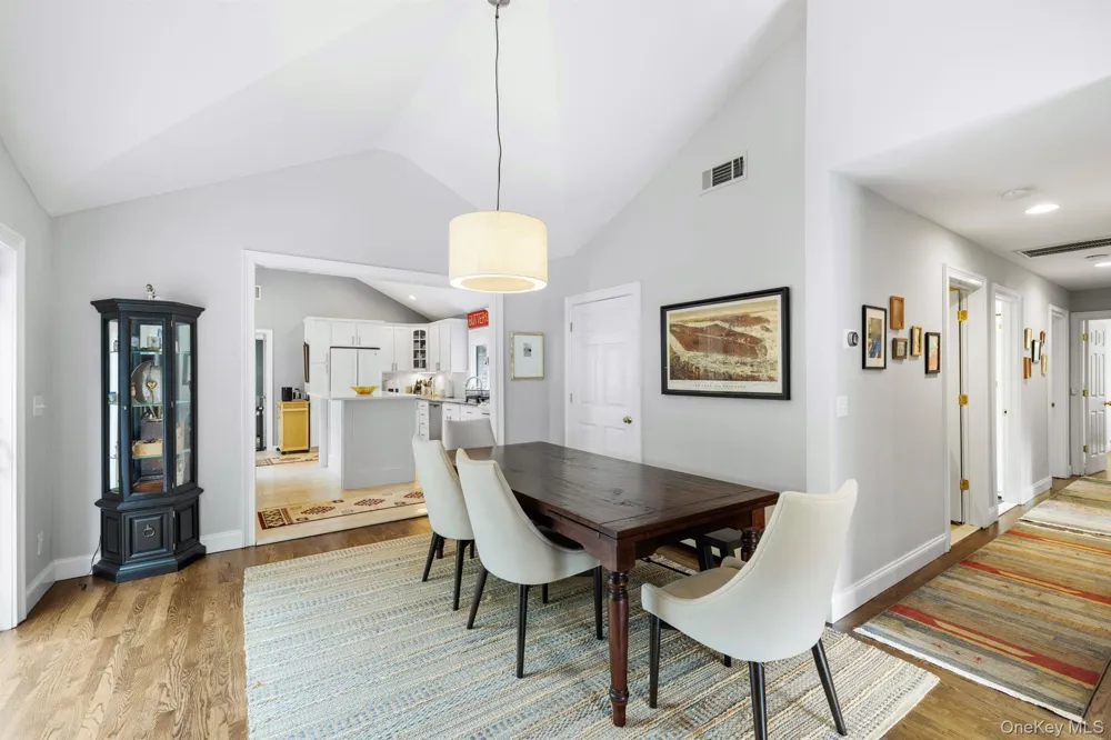 15 Green Hedges Lane Blauvelt, NY 10913
