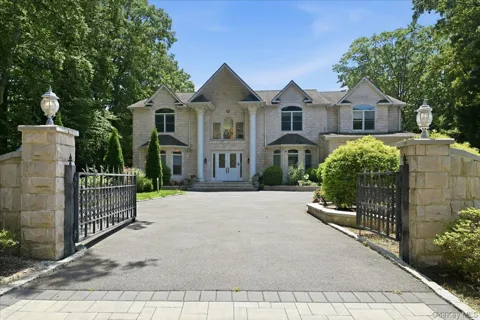 8 Headley Way