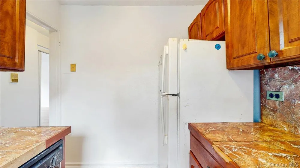 144-15 78th Rd #3A Kew Garden Hills, NY 11367