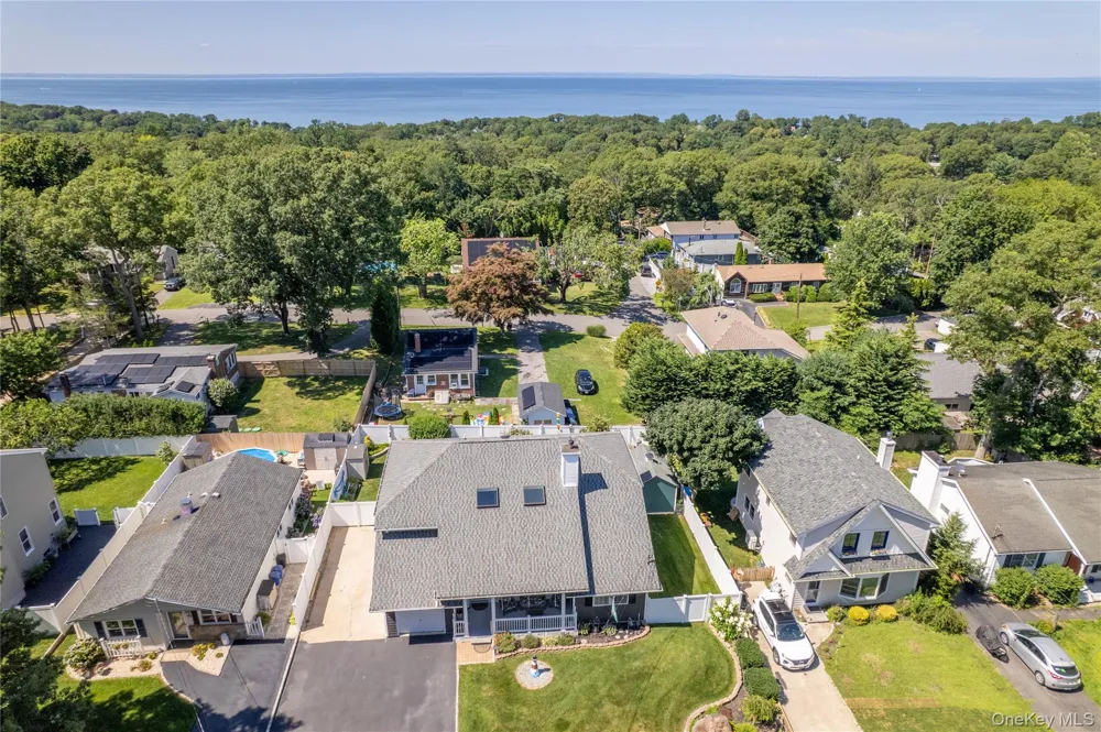 85 Maple Road Rocky Point, NY 11778