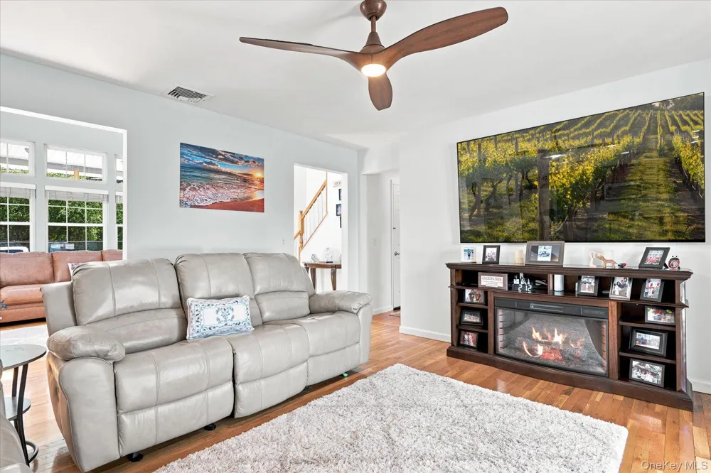85 Maple Road Rocky Point, NY 11778