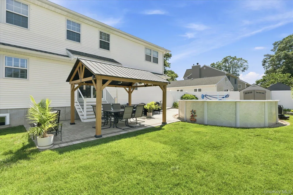 85 Maple Road Rocky Point, NY 11778