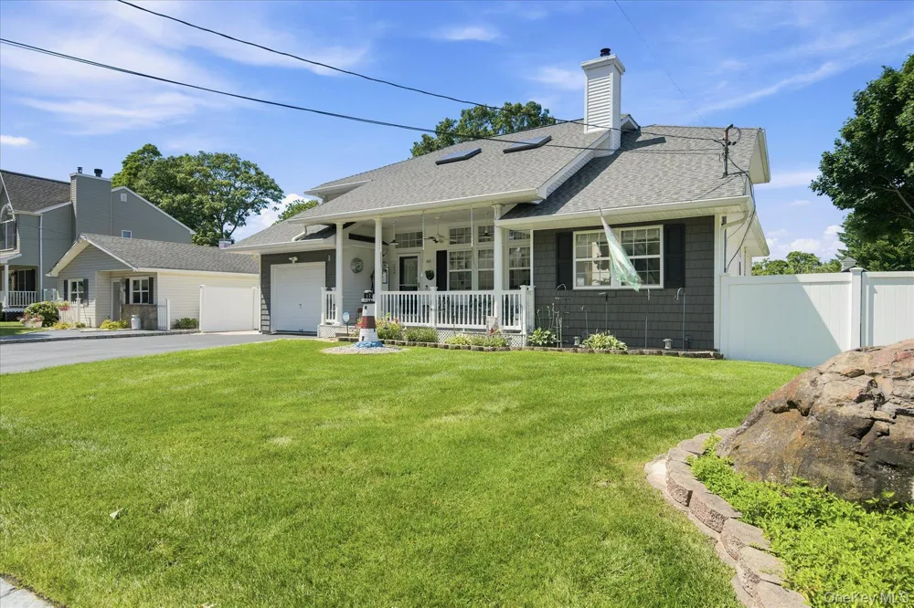85 Maple Road Rocky Point, NY 11778