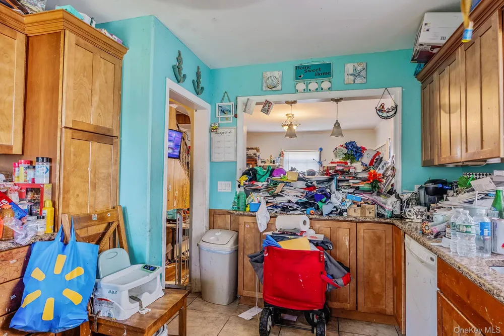 218 Venetian Boulevard Lindenhurst, NY 11757