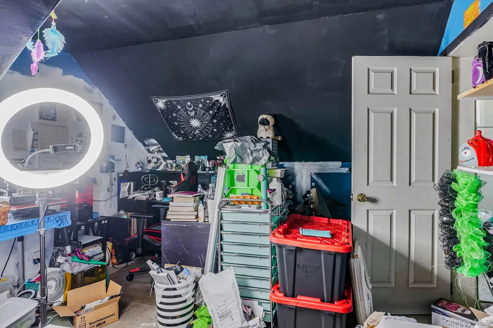 218 Venetian Boulevard Lindenhurst, NY 11757