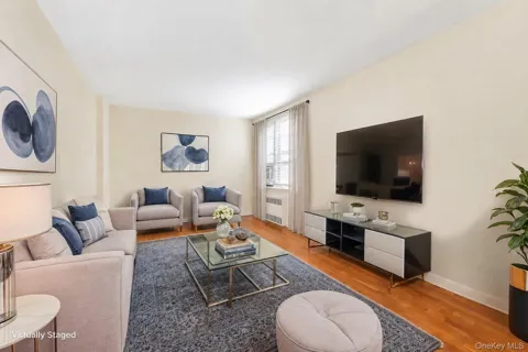 2270 Plumb 1st Street #1D