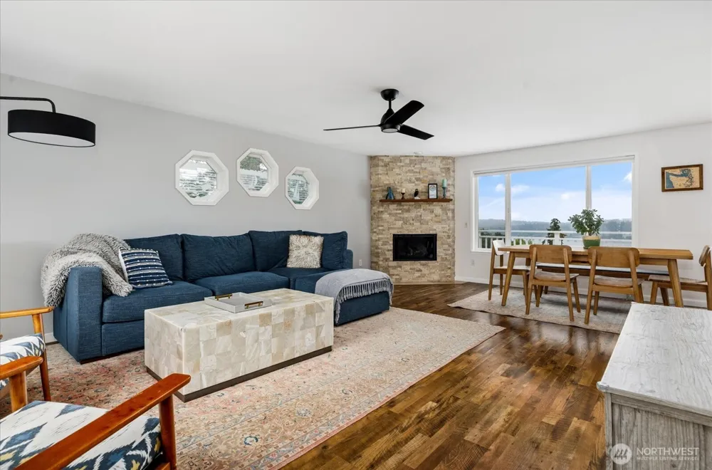 5055 Honeymoon Bay Road Freeland, WA 98249