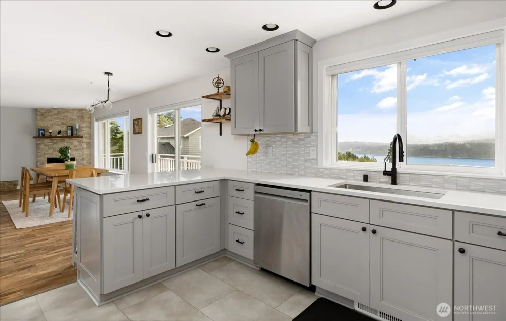 5055 Honeymoon Bay Road Freeland, WA 98249
