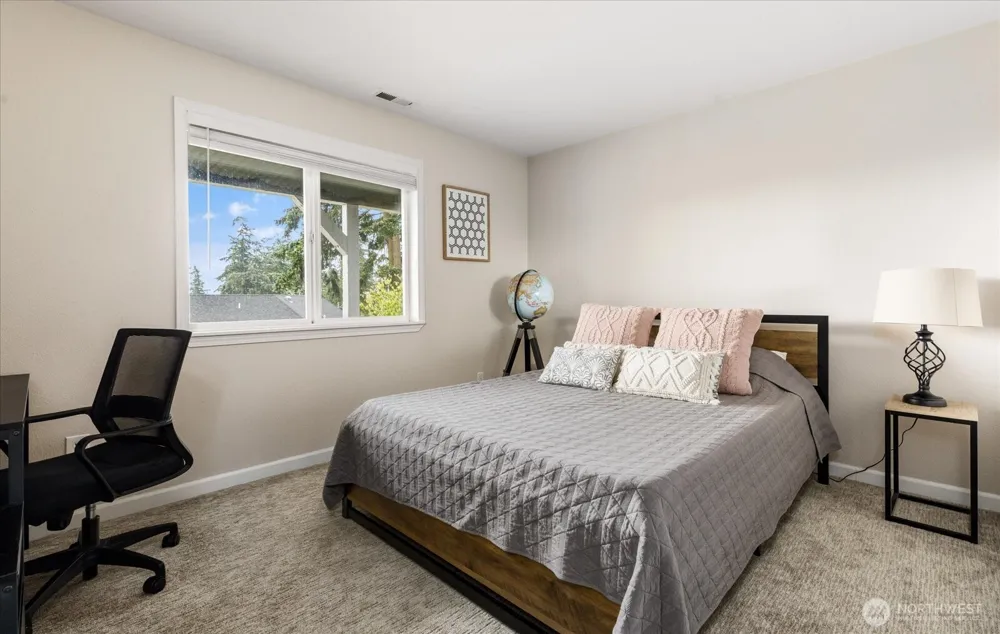 5055 Honeymoon Bay Road Freeland, WA 98249