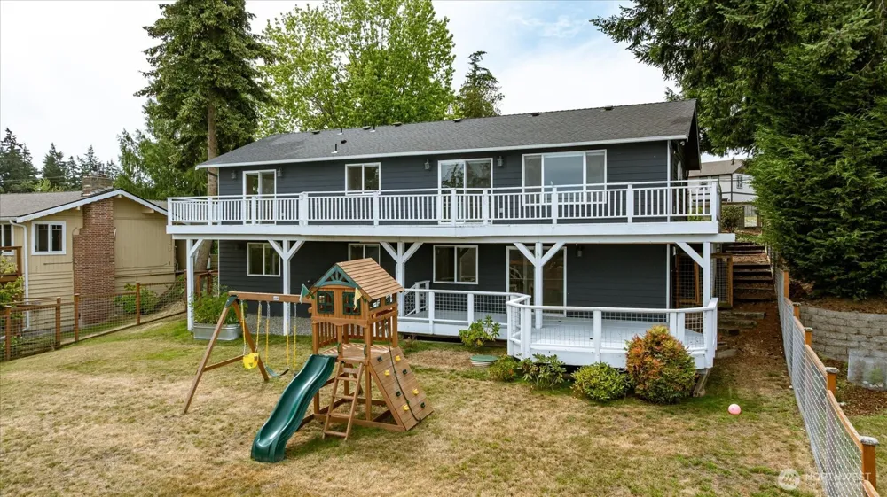 5055 Honeymoon Bay Road Freeland, WA 98249