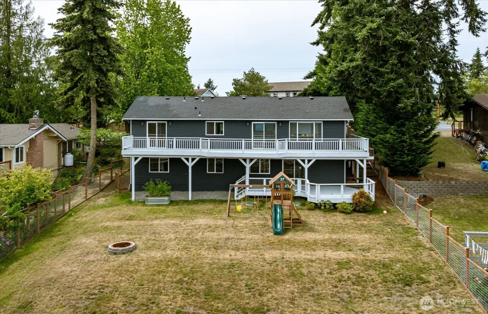5055 Honeymoon Bay Road Freeland, WA 98249