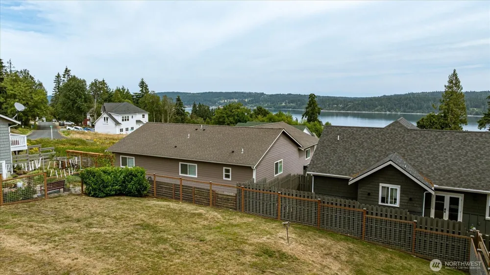 5055 Honeymoon Bay Road Freeland, WA 98249