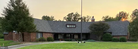 4112 HERITAGE HILL LANE
