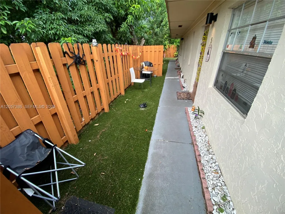 4621 SW 33rd Ave #1 Dania Beach, FL 33312