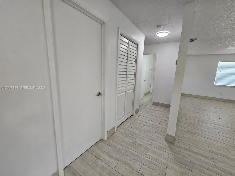 4621 SW 33rd Ave #1 Dania Beach, FL 33312