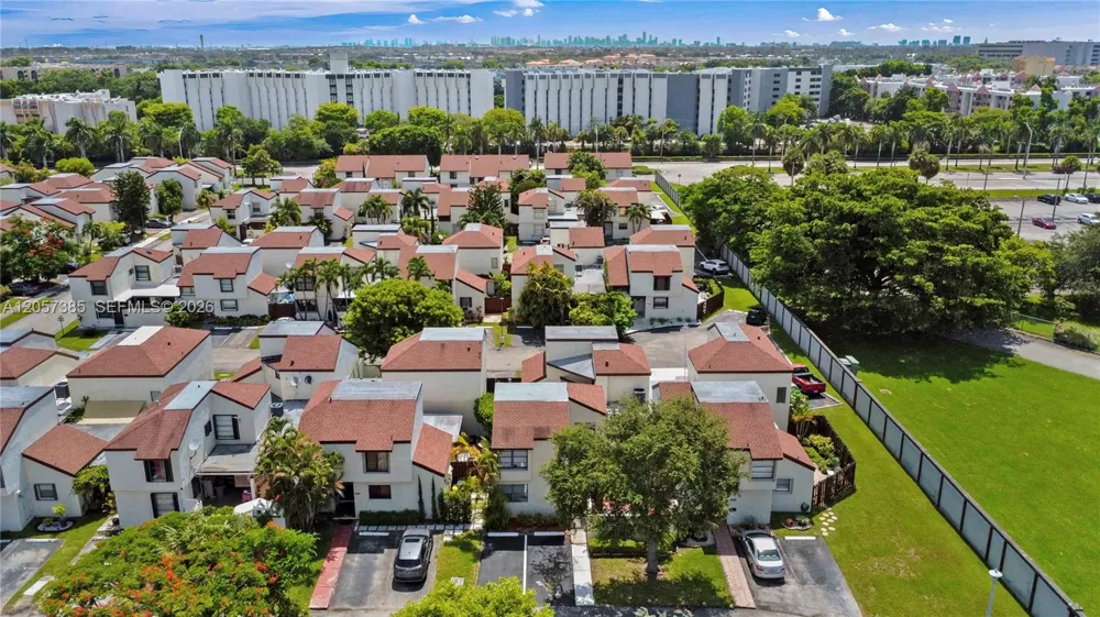 443 NW 97th Pl #443 Miami, FL 33172