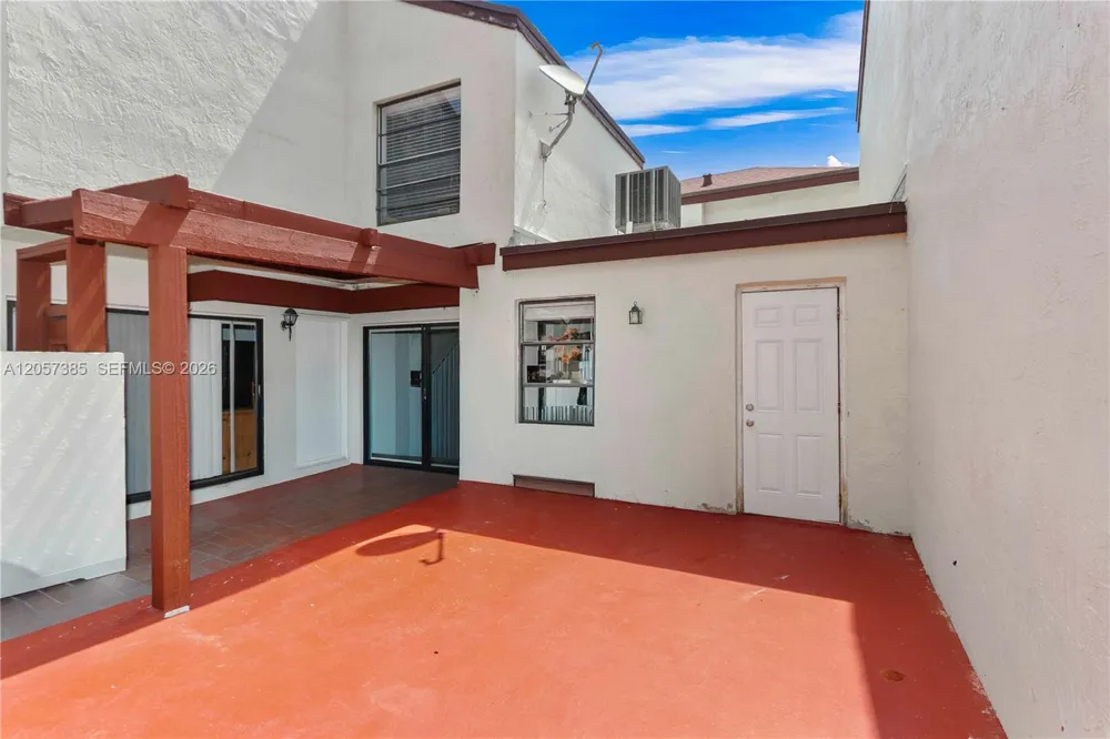 443 NW 97th Pl #443 Miami, FL 33172
