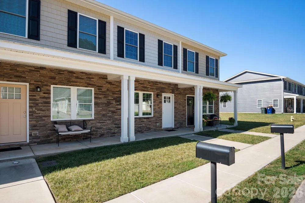 3939 Newhall Drive Hickory, NC 28601
