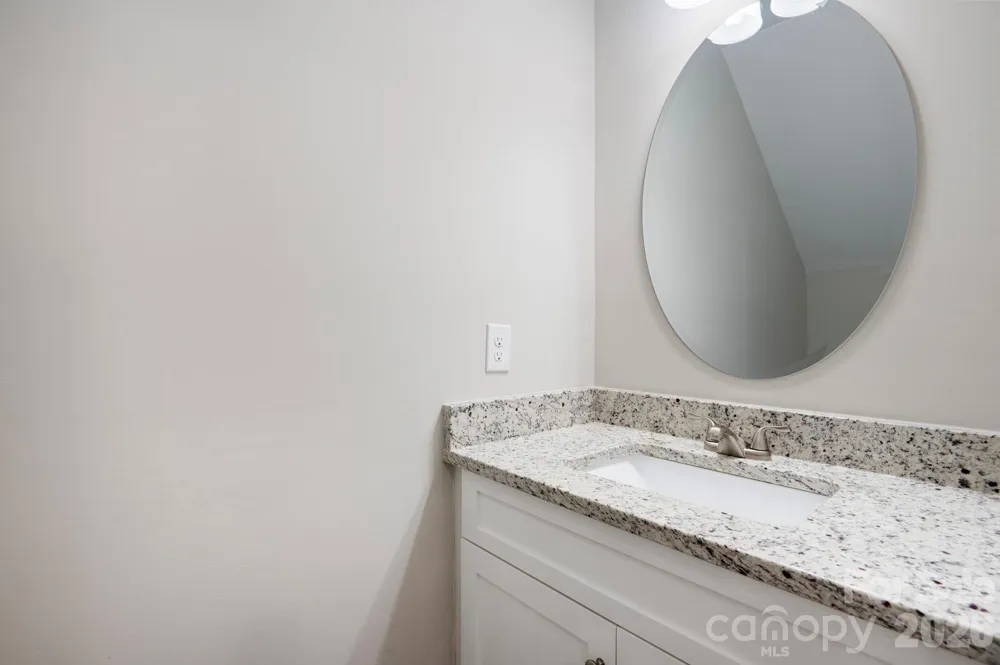3939 Newhall Drive Hickory, NC 28601