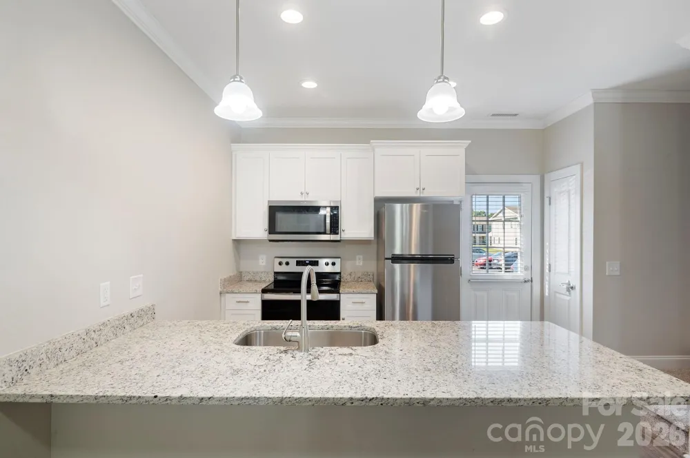 3939 Newhall Drive Hickory, NC 28601