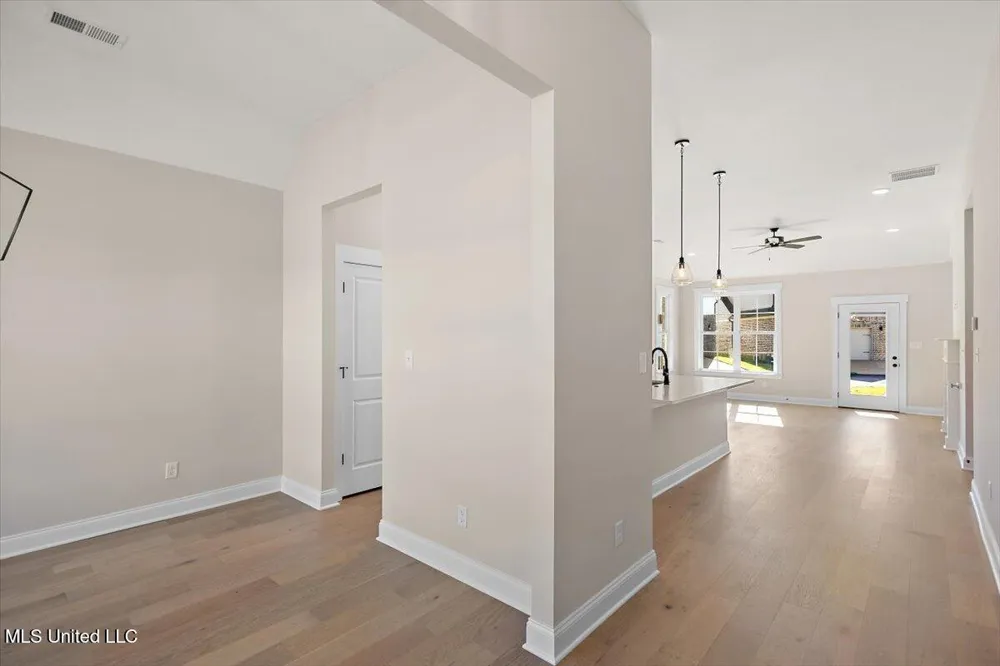 705 Washington Street Nesbit, MS 38651