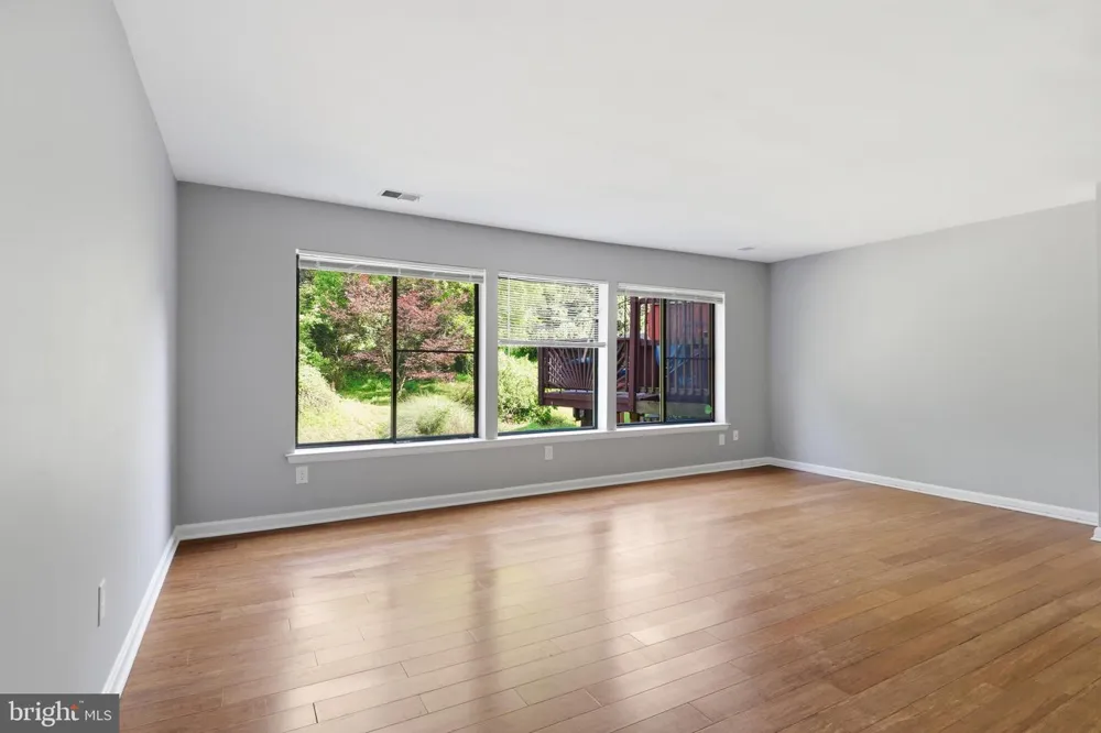5538 VANTAGE POINT ROAD Columbia, MD 21044
