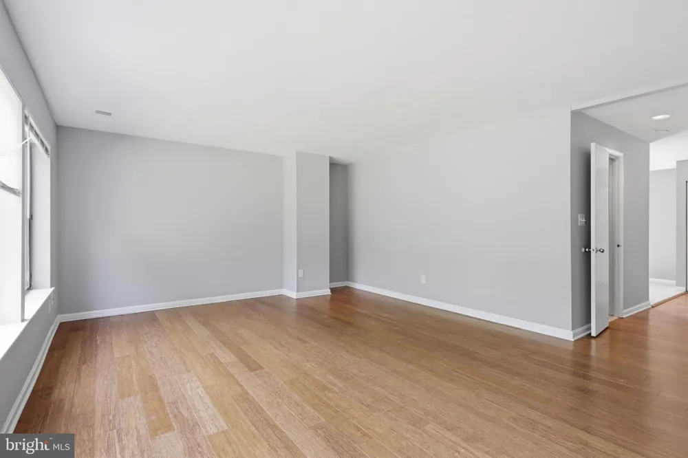5538 VANTAGE POINT ROAD Columbia, MD 21044