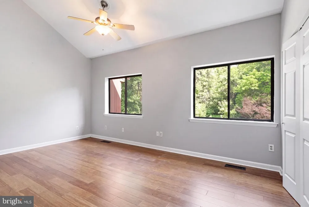 5538 VANTAGE POINT ROAD Columbia, MD 21044