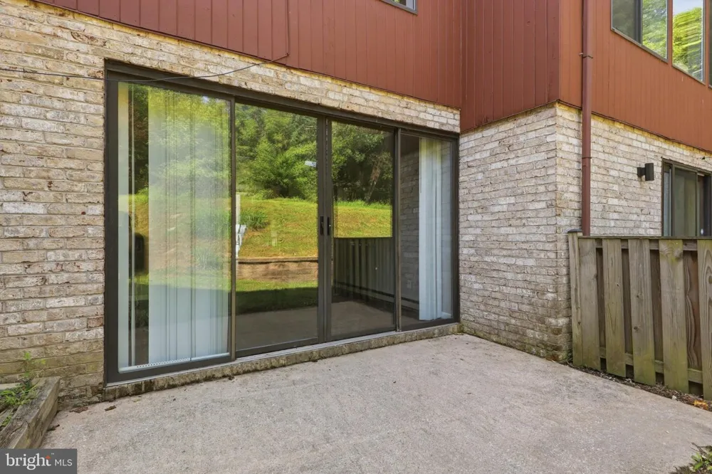 5538 VANTAGE POINT ROAD Columbia, MD 21044