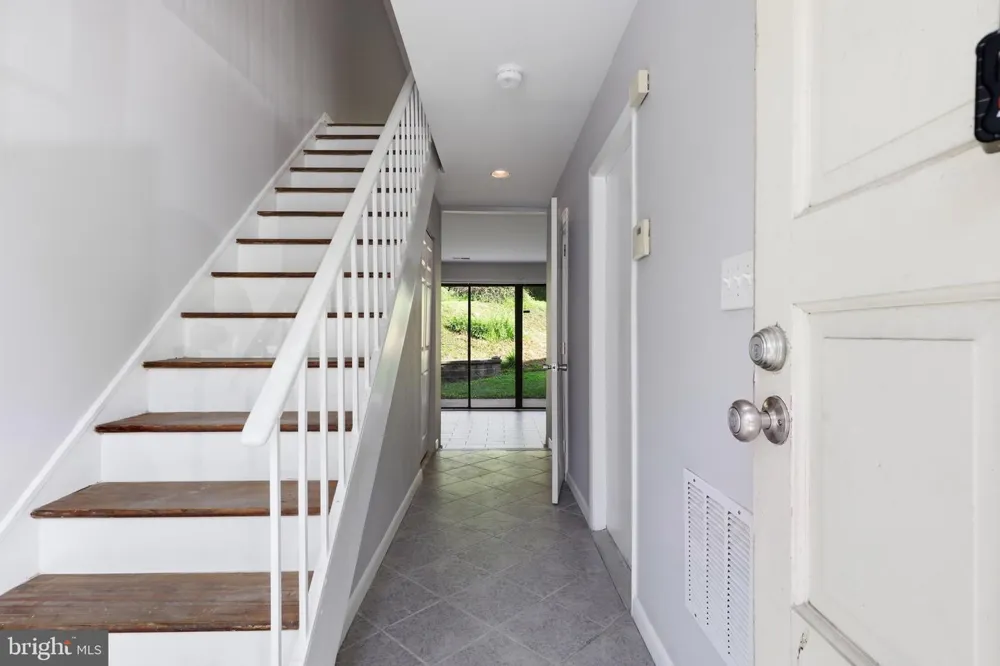5538 VANTAGE POINT ROAD Columbia, MD 21044