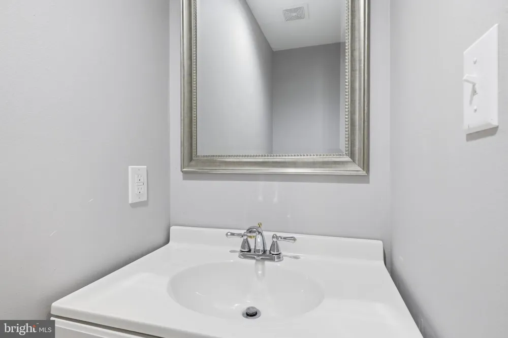 5538 VANTAGE POINT ROAD Columbia, MD 21044