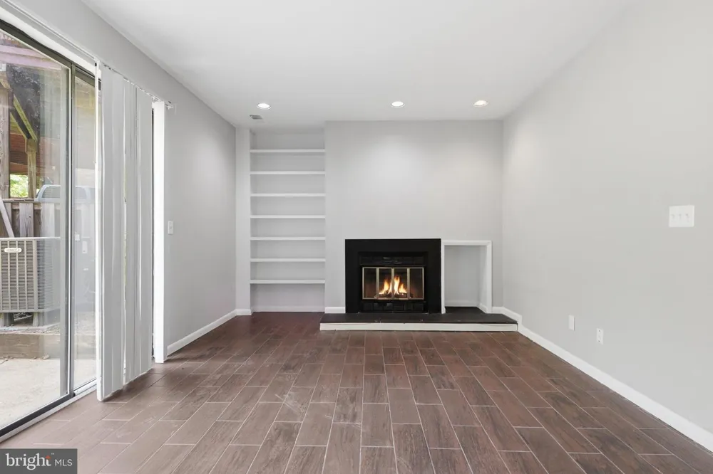 5538 VANTAGE POINT ROAD Columbia, MD 21044