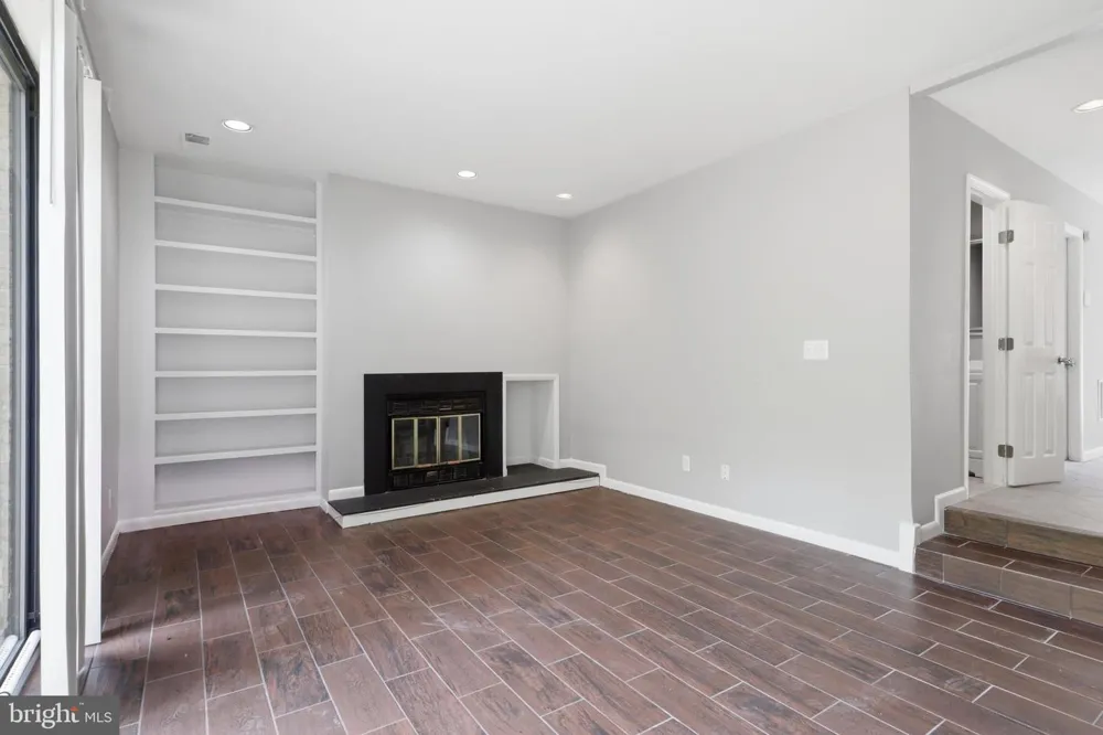 5538 VANTAGE POINT ROAD Columbia, MD 21044