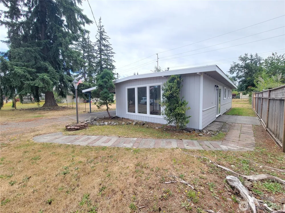 1713 W Martin Street Elma, WA 98541