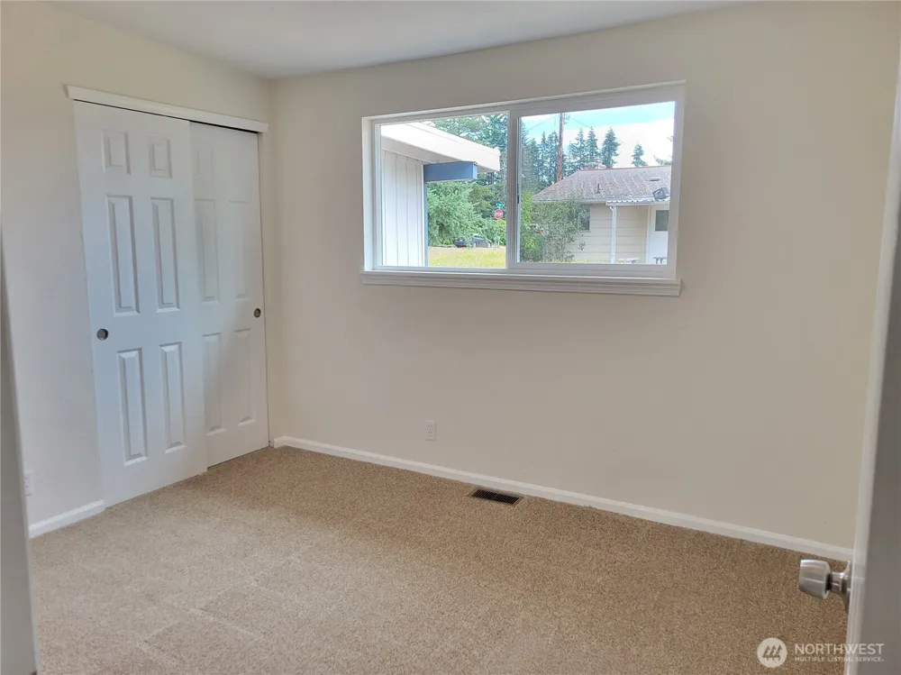 1713 W Martin Street Elma, WA 98541