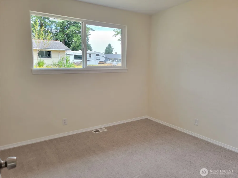 1713 W Martin Street Elma, WA 98541