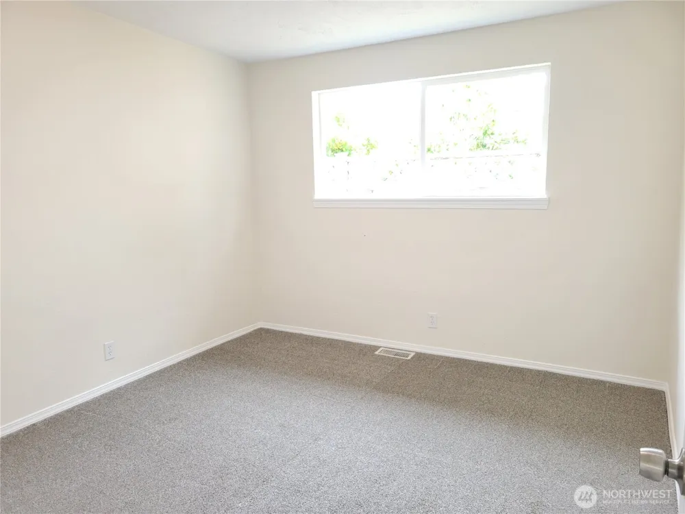 1713 W Martin Street Elma, WA 98541