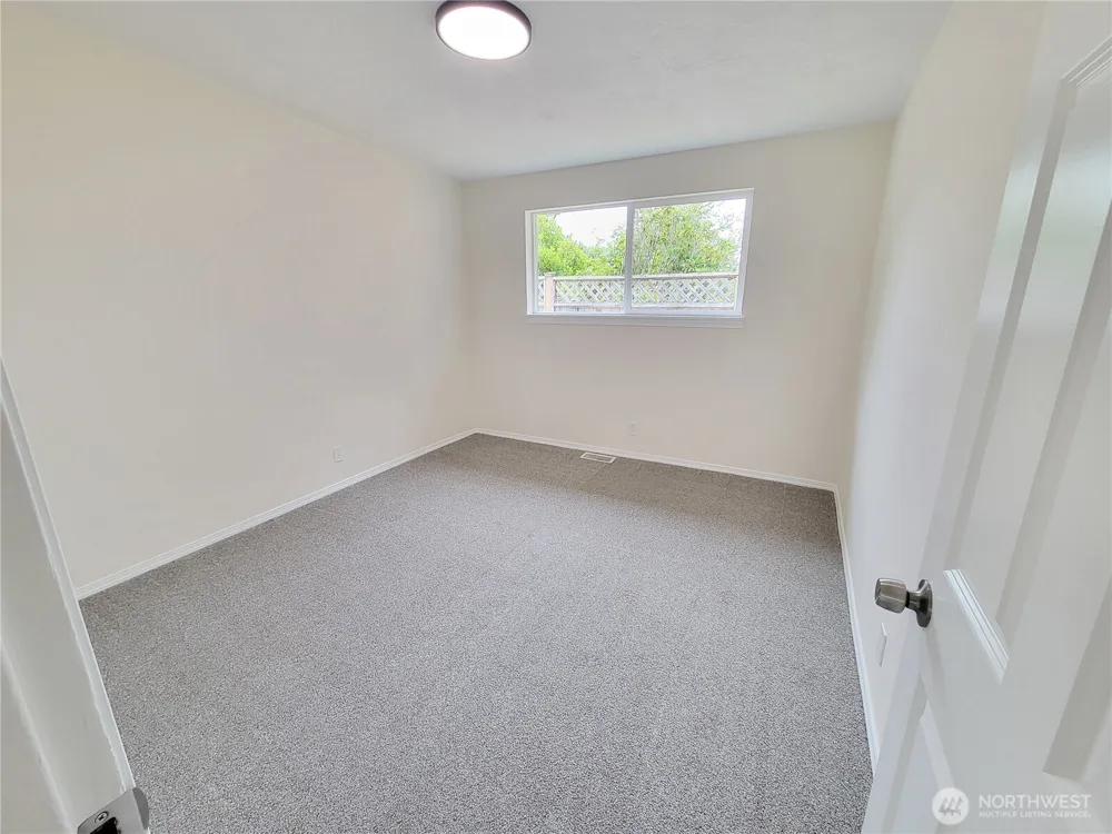1713 W Martin Street Elma, WA 98541