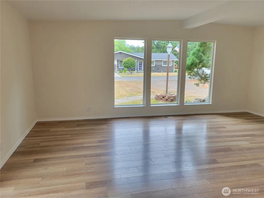 1713 W Martin Street Elma, WA 98541