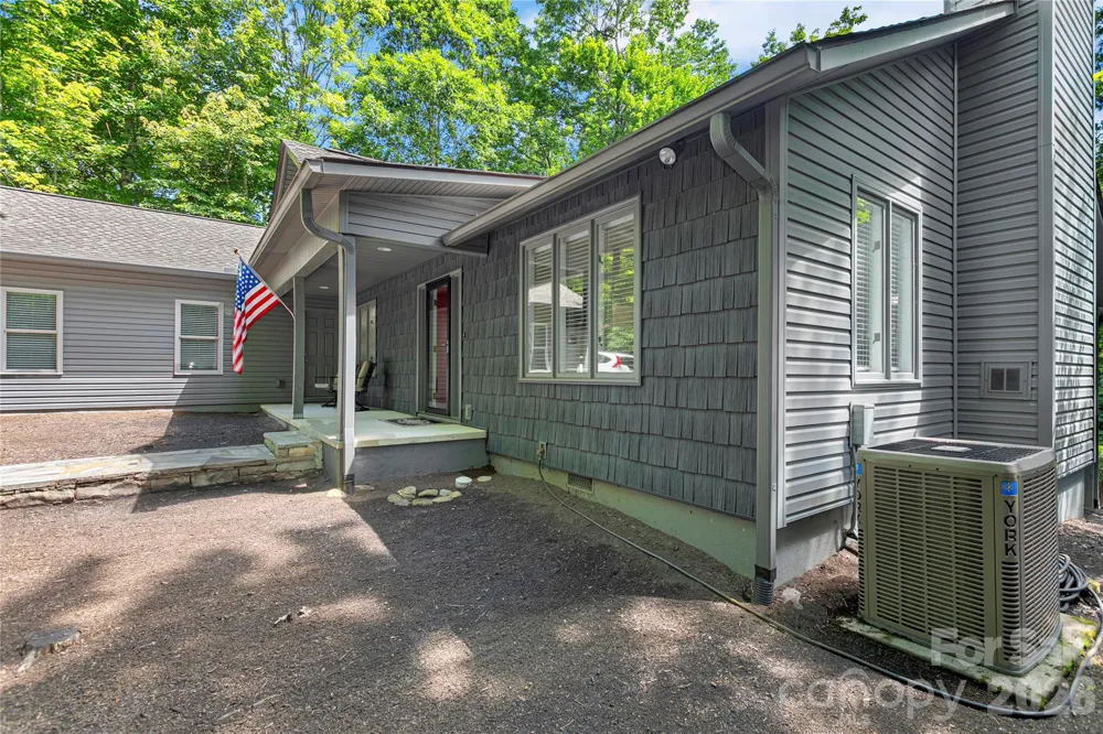 222 Sedi Lane Brevard, NC 28712